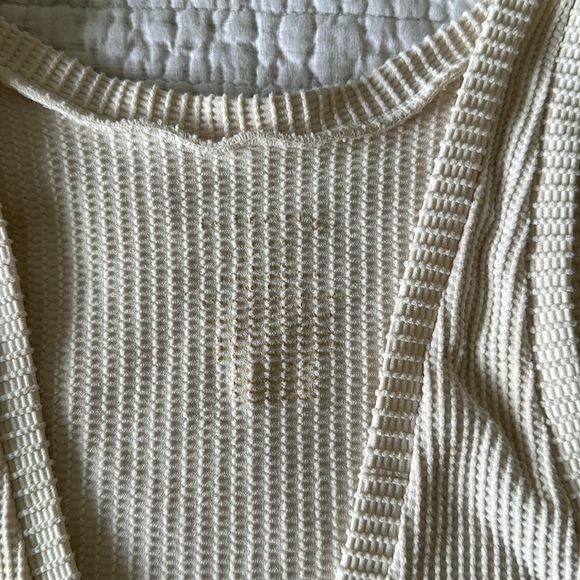 Top - Picture 2 of 2